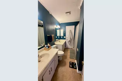 304 E Calhoun Street, El Campo, TX 77437 - Photo 11