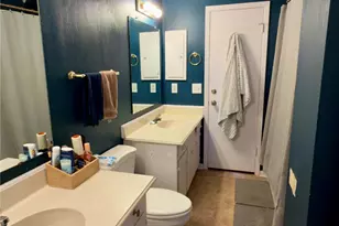 304 E Calhoun St, El Campo, TX 77437 - Photo 11