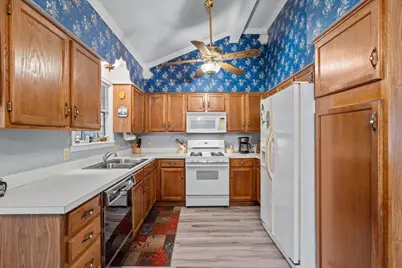 8717 Acorn Lane, Hitchcock, TX 77563 - Photo 15