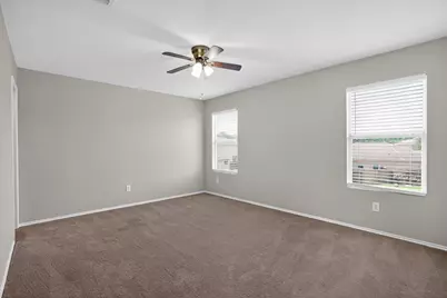 314 Falling Pine Drive, Conroe, TX 77304 - Photo 9