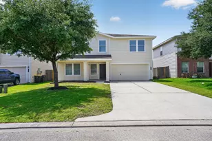 314 Falling Pine Dr, Conroe, TX 77304 - Photo 1