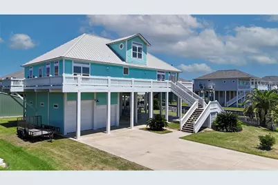 942 Kent, Crystal Beach, TX 77650 - Photo 3