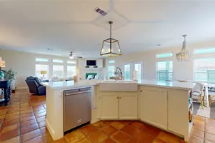 942 Kent, Crystal Beach, TX 77650 - Photo 25