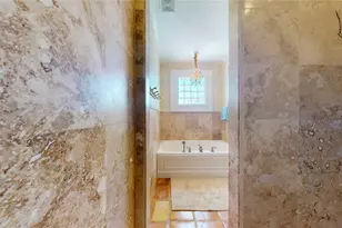942 Kent, Crystal Beach, TX 77650 - Photo 35