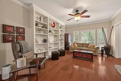 11711 Memorial Drive #17, Houston, TX 77024 - Photo 7