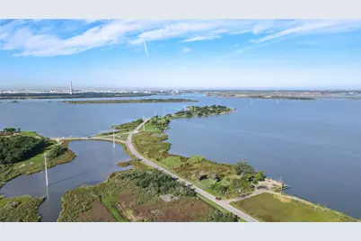 212 Lakewood Drive, Baytown, TX 77520 - Photo 45