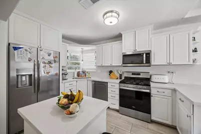 3110 Castlewood Street, Houston, TX 77025 - Photo 9