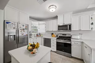 3110 Castlewood St, Houston, TX 77025 - Photo 9