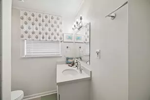 3110 Castlewood St, Houston, TX 77025 - Photo 19