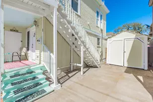 1406 Moody Ave, Galveston, TX 77550 - Photo 3