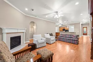 15246 Scenic Woodland Dr, Conroe, TX 77384 - Photo 11