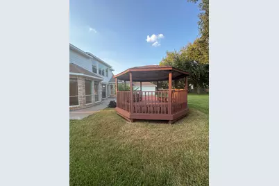 8230 Falling Water Court, Sugar Land, TX 77478 - Photo 7