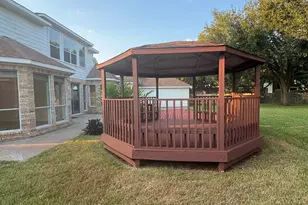 8230 Falling Water Ct, Sugar Land, TX 77478 - Photo 7