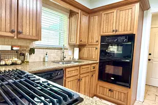 3702 Windsor Dr, Deer Park, TX 77536 - Photo 11