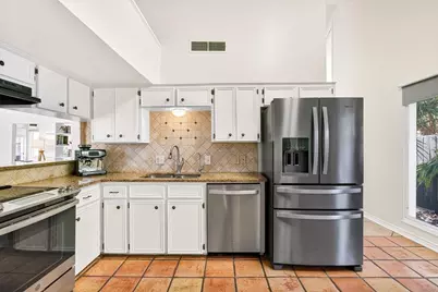 13833 Flintlock Drive, Corpus Christi, TX 78418 - Photo 13