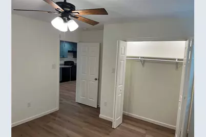 535 Plymouth #A, Houston, TX 77022 - Photo 7