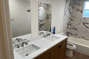 535 Plymouth, Houston, TX 77022 - Photo 9