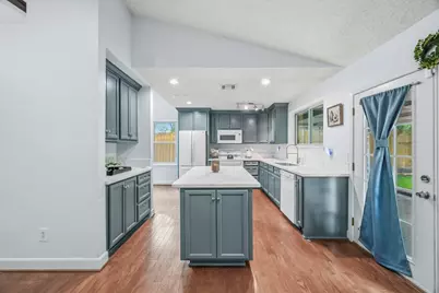 17511 Favor Bend Court, Humble, TX 77396 - Photo 7