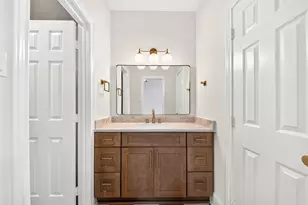 46 Pebble Cove Dr, The Woodlands, TX 77381 - Photo 35
