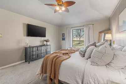 9617 Ravenswood Road, Granbury, TX 76049 - Photo 11