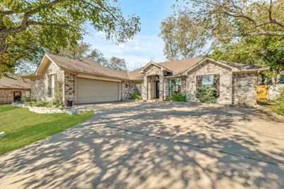 9617 Ravenswood Road, Granbury, TX 76049 - Photo 5