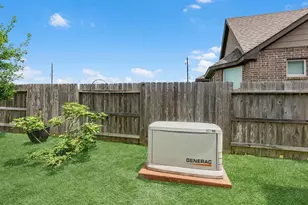 3930 Dogwood Canyon Ln, Sugar Land, TX 77479 - Photo 43