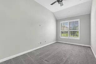 3930 Dogwood Canyon Ln, Sugar Land, TX 77479 - Photo 33