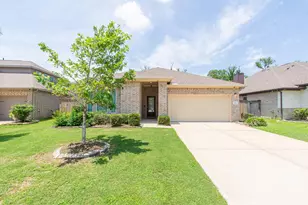 208 Timber Grv Ct, Clute, TX 77531 - Photo 1