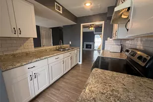 11869 Algonquin Dr, Houston, TX 77089 - Photo 7