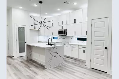 610 E 41st Street #A, Houston, TX 77022 - Photo 9