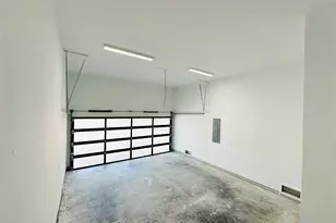 610 E 41st St, Houston, TX 77022 - Photo 17