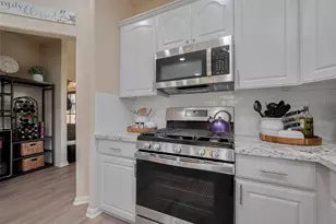 711 Stonewall Jackson Ct, Conroe, TX 77302 - Photo 19