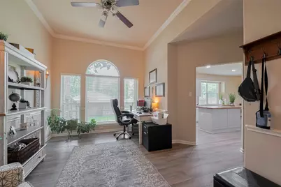 711 Stonewall Jackson Court, Conroe, TX 77302 - Photo 7