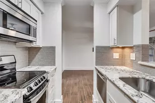 3402 Garrott St, Houston, TX 77006 - Photo 13