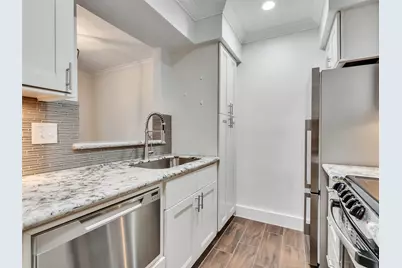 3402 Garrott Street #1, Houston, TX 77006 - Photo 11