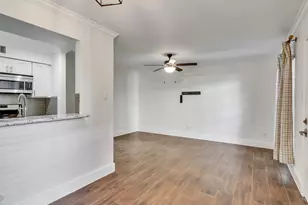 3402 Garrott St, Houston, TX 77006 - Photo 5