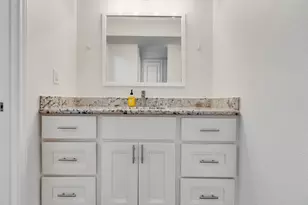 3402 Garrott St, Houston, TX 77006 - Photo 25