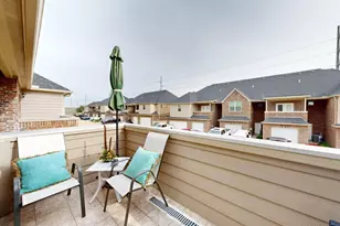 2019 2021 2023 2025 202 S Harvey Mitchell Parkway S, College Station, TX 77840 - Photo 19