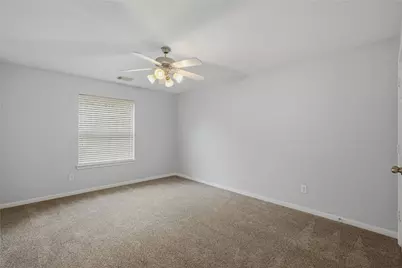 70 N Spinning Wheel Circle, The Woodlands, TX 77382 - Photo 13