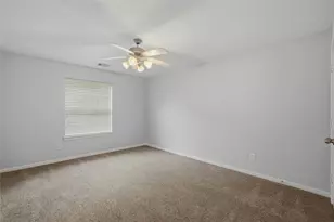70 N Spinning Wheel Cir, The Woodlands, TX 77382 - Photo 13