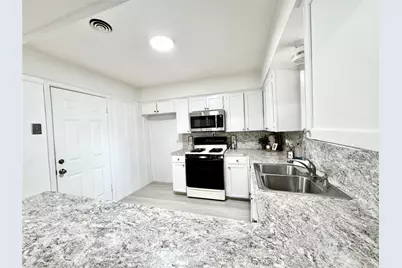 5510 Nina Lee Lane, Houston, TX 77092 - Photo 7