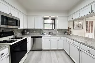 5510 Nina Lee Ln, Houston, TX 77092 - Photo 9