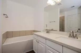 7215 Fox Scene Dr, Humble, TX 77338 - Photo 11