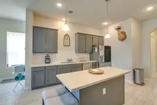 1111 San Jacinto St, La Porte, TX 77571 - Photo 9