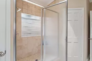 7416 Kelving St, Houston, TX 77030 - Photo 29