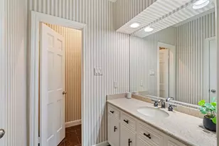7416 Kelving St, Houston, TX 77030 - Photo 25
