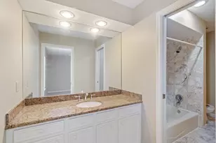7416 Kelving St, Houston, TX 77030 - Photo 31