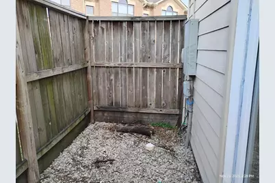 5941 South Loop E #104, Houston, TX 77033 - Photo 23