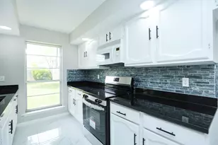 4647 Glenvillage St, Houston, TX 77084 - Photo 3