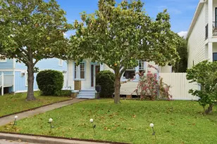 4217 Ave T 1/2, Galveston, TX 77550 - Photo 3